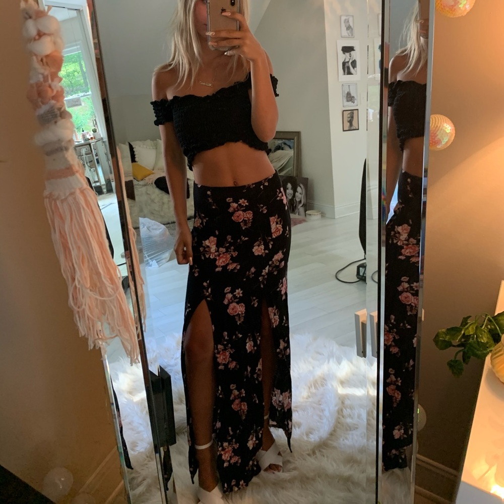 Double slit maxi skirt